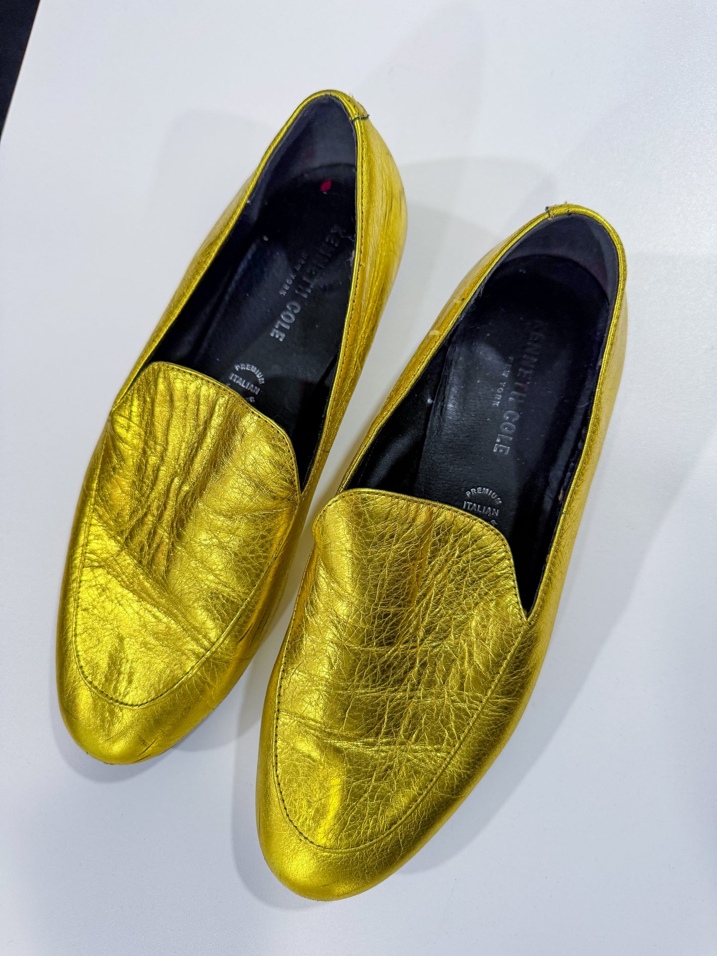 Rare Kenneth Cole Metallic Yellow Leather Loafers Women's Size 9