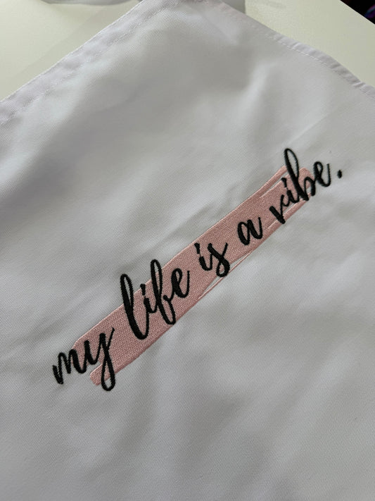 Magical Apron - White/Pink/BlackEmbroidery